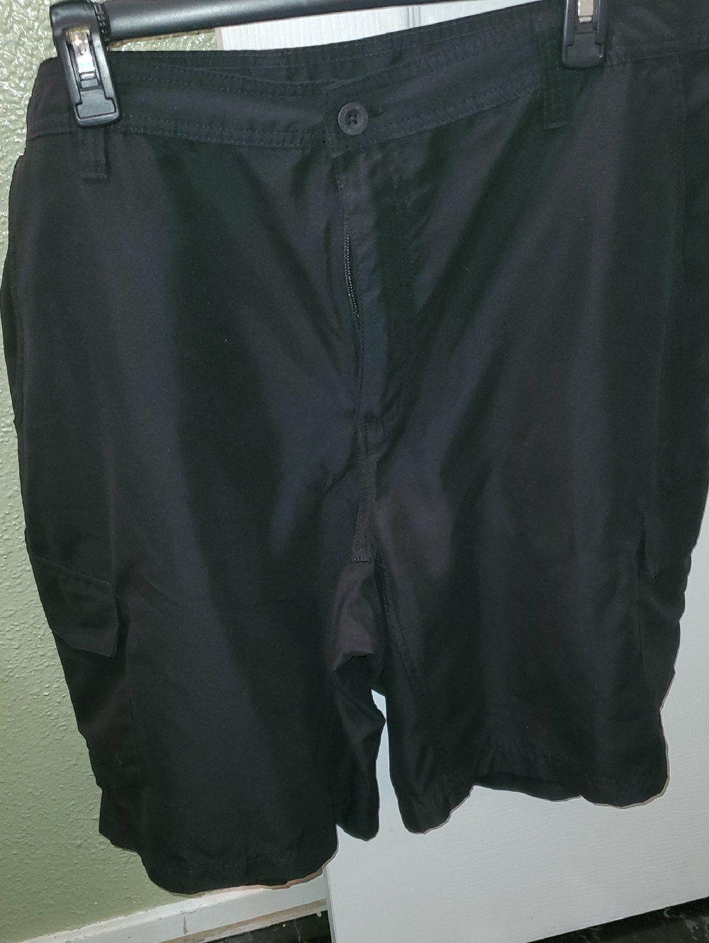 Magellan Mens Size 40 Outdoors Black Cargo Shorts